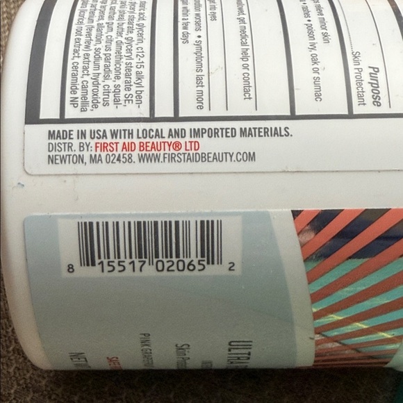 First Aid Beauty Ultra Repair Cream - Pink Grapefruit- 14oz NEW - Picture 3 of 4